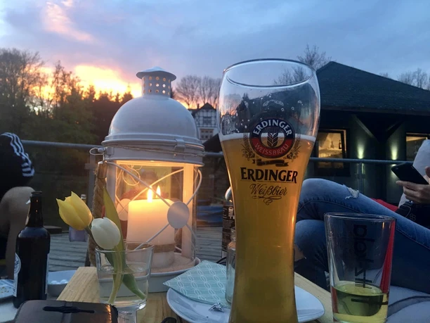 den Abend ausklingen lassen