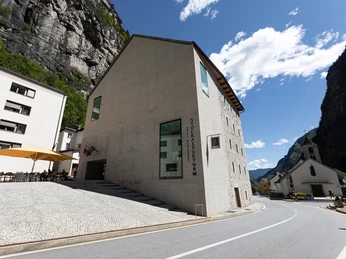 Stockalperturm mit Terrasse