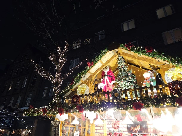 Dekoration auf dem Weihnachtsmarkt Lister Meile Decoration at the Lister Meile Christmas market