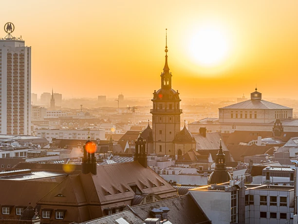 Your meeting & conference in Leipzig: Skyline with Wintergartenhochhaus, St Nicholas’ Church and Leipzig Opera Meeting & conference Leipzig convention: Skyline with Wintergartenhochhaus, St Nicholas’ Church and Leipzig Opera at sunrise