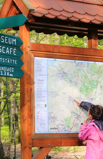 Informationstafel zu den Hohburger Bergen