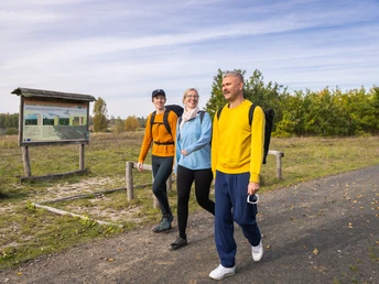 Naturlehrpfad am Grabschützer See mit Infotafeln