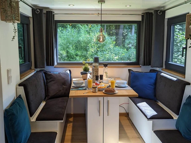 Essbereich Tiny House 23 - Ithblick Essbereich Tiny House 23 - Ithblick