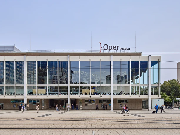 Aussenansicht der Oper Frankfurt