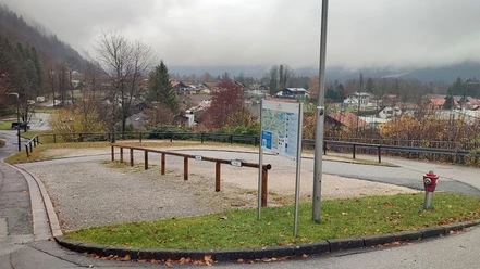 Parkplatz Alpenschwimmbad Oberau