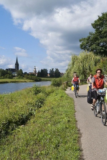 Fahrradfahren an der Weser