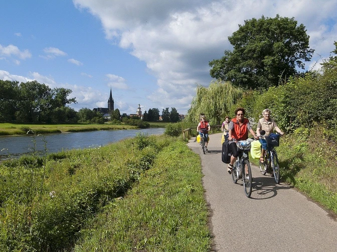 Fahrradfahren an der Weser