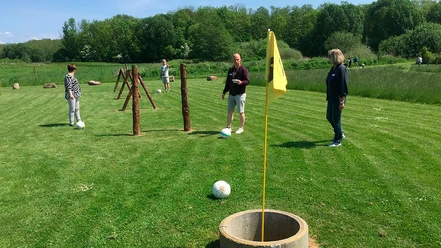 Als-Aktivitetspark-fodboldgolf-den-skal-vinkles