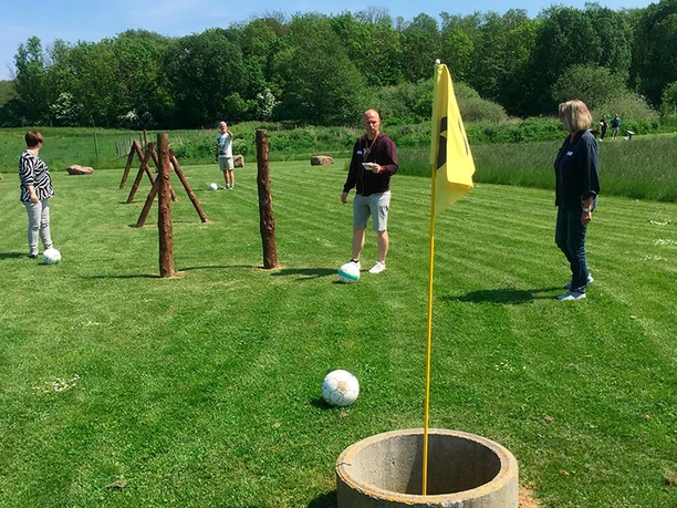 Als-Aktivitetspark-fodboldgolf-den-skal-vinkles
