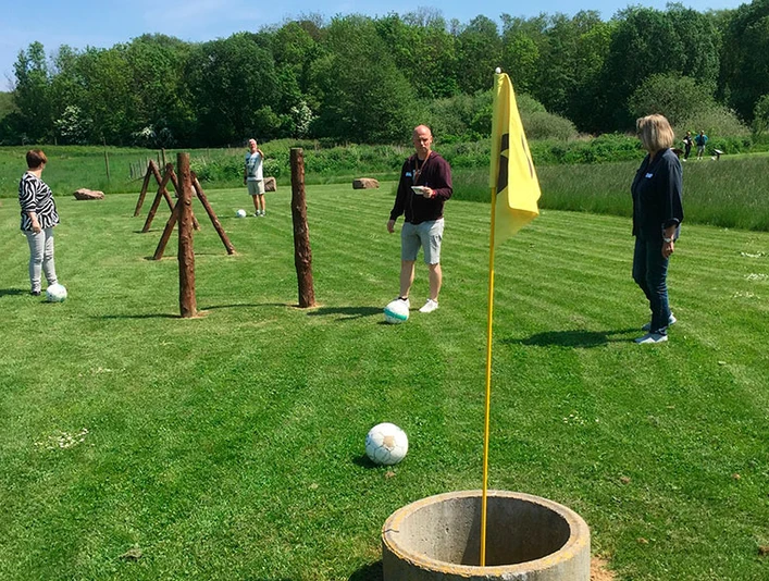 Als-Aktivitetspark-fodboldgolf-den-skal-vinkles