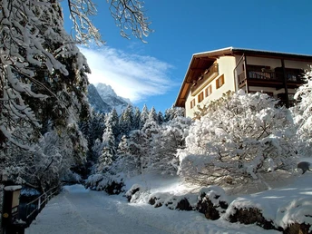 Wintermärchen am Badersee