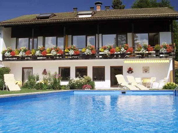 beheiztes Schwimmbad