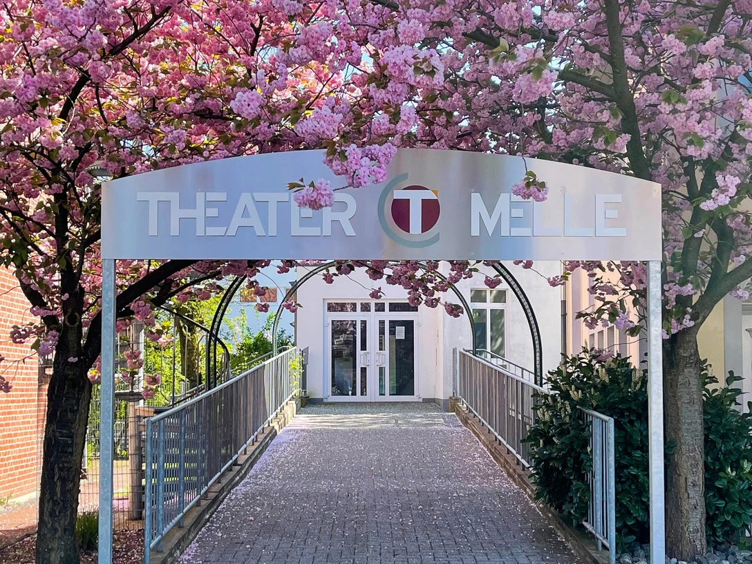 THEATER MELLE byTOM_5273.jpg