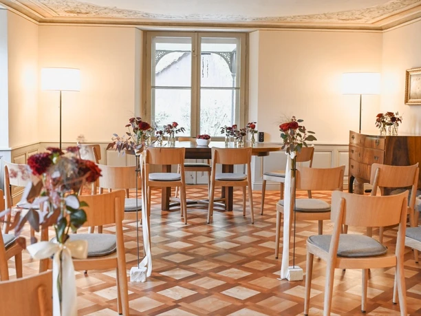 3. Salon Acanthus Villa Sonnenberg Ziviltrauung.jpg