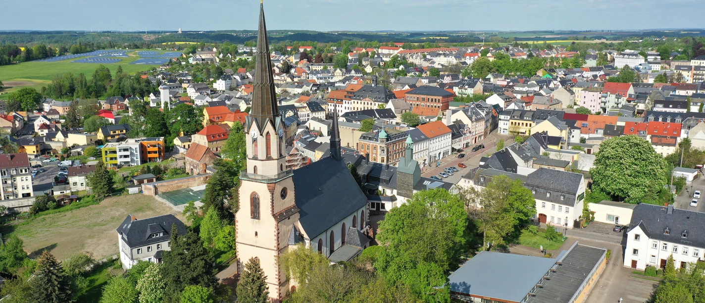 Burgstädt_Luftbild_(c)LUFTFLUG.com_CC BY-SA (2).JPG