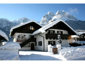 Ferienhaus im Winter