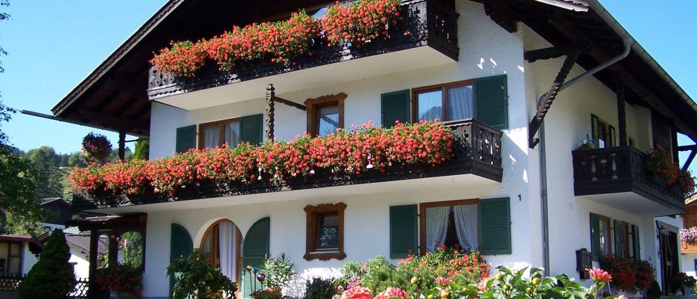 Kfz Stellplatz im Hof