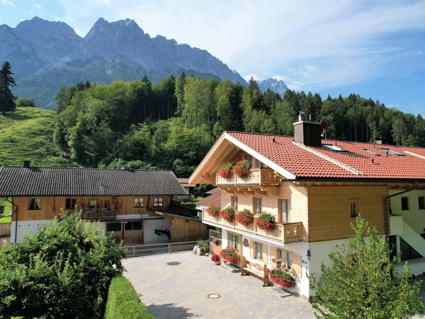 Ferienwohnungen Pfanzelter - Blickrichtung Süden