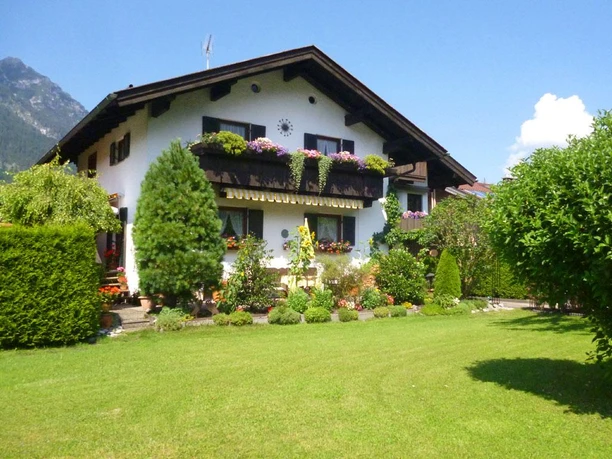 FW Nr. 2 Edelweiss: Sie wohnen im 1. Stock