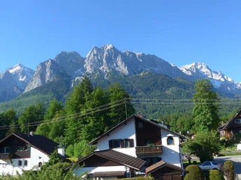 Panoramablick von Alpspitze bis Zugspitze