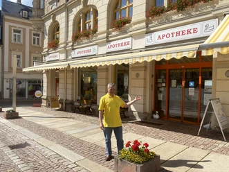 Bilz-Stammtisch_Schwanen-Apotheke Burgstädt_Inhaber Jürgen Hoffmann.JPEG