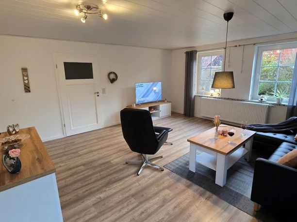 3-wohnzimmer-ferienwohnung-streckhofidylle-kudlek.jpg Wohnzimmer Ferienwohnung Streckhofidylle