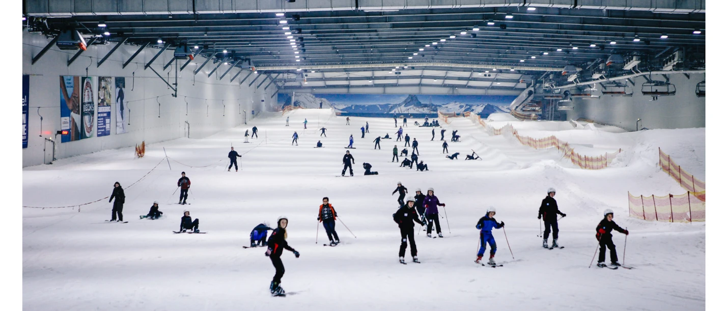 SnowWorld-Bispingen.jpg Ski slope at SnowWorld in Bispingen