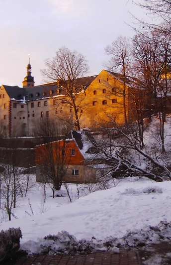 Schloß Pfaffroda mit Kirche