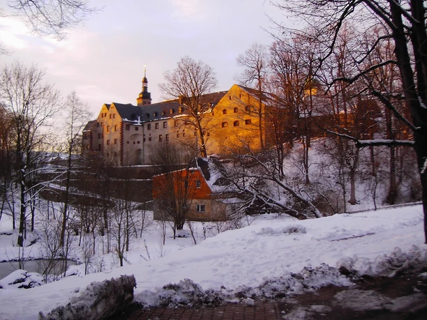 Schloß Pfaffroda mit Kirche