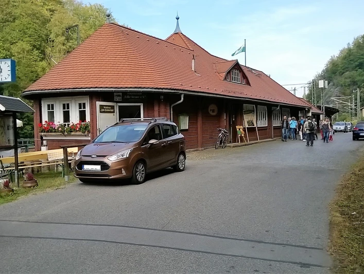 Wanderrast "Zum Hemmschuh" am Bahnhof Edle Krone