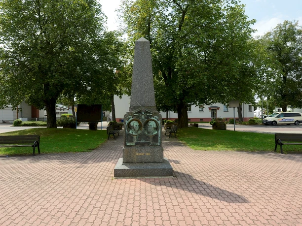 Neukieritzsch, Lutherdenkmal