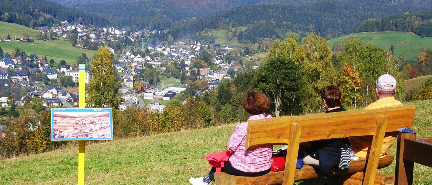 Aussichtsbank am Lämpelberg