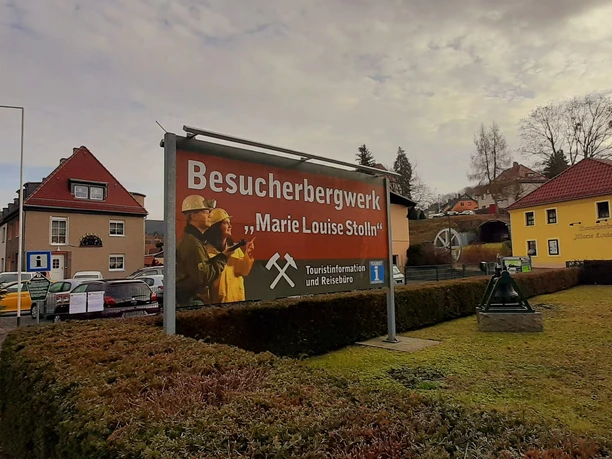Touristinformation und Besucherbergwerk Berggießhübel