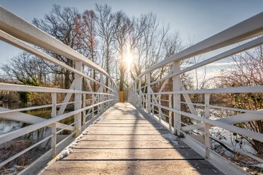 Brücke im Schlosspark Lützschena