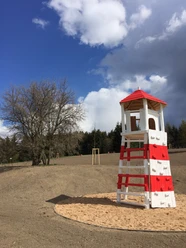 Kletterturm auf dem Spielplatz