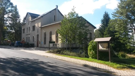 Parkplatz am Haus des Gastes Schnarrtanne, Ortslage Vogelsgrün