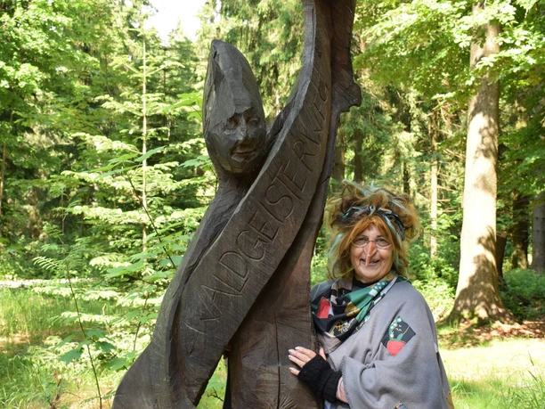 Führung mit Hexe Schlotterknie am Waldgeisterweg