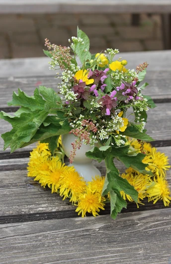 Wildkräuterstrauß