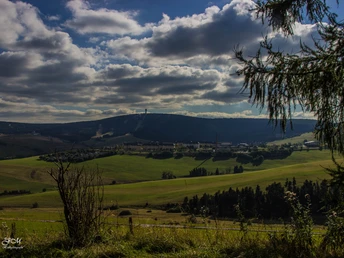 Blick von Emil-Riedel-Straße Richtung Keilberg