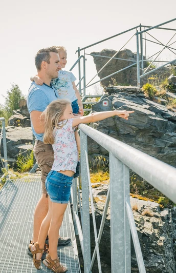 Familie auf dem Hohen Stein