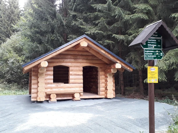 Schutzhütte sechs Wege