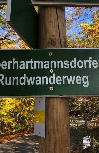 Markierung Wanderweg Oberhartmannsdorf