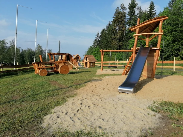 VOGTLANDCAMPING - Spielplatz
