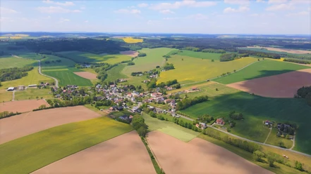 Blick über die liebliche Landschaft des Vogtländischen Mühlenviertels