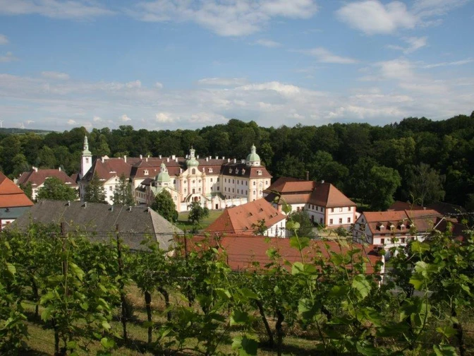Blick auf das Kloster St. Marienthal
