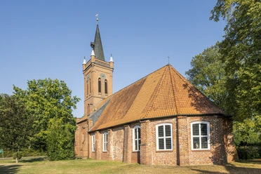 Peter and Paul Church Peter and Paul Church in Lüdersburg