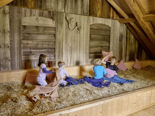 Sleeping on straw Wanghof