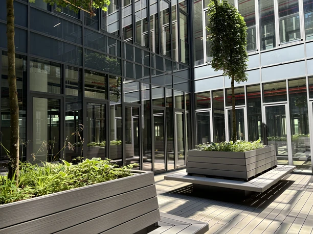 Lichthof des NEO Leipzig - Shopping in Leipzigs Innenstadt Der Lichthof des NEO lädt zu Entspannung ein.