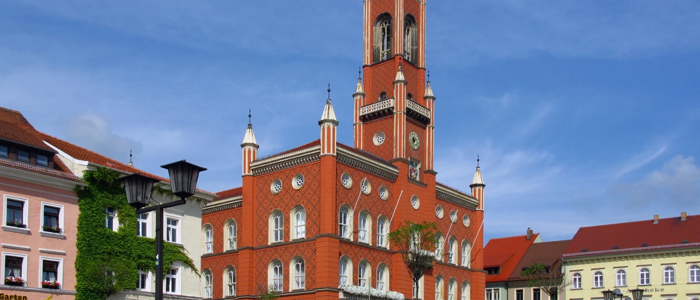 Marktplatz mit Rathaus
