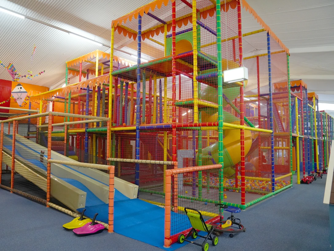 Molli Bär Spielpark Molli Bär SpielparkMolli bear play parkMolli bjørn legeparkMolli beer speelpark